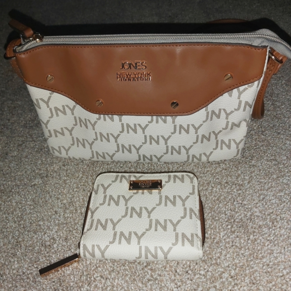 Jones New York Tan and Cream Purse and Wallet Set BNWOT